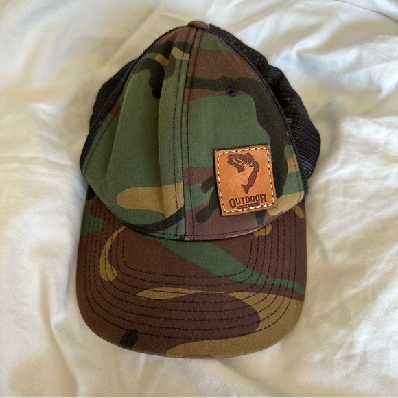 The Classics army outdoor trucker snap back hat - Picture 1 of 7